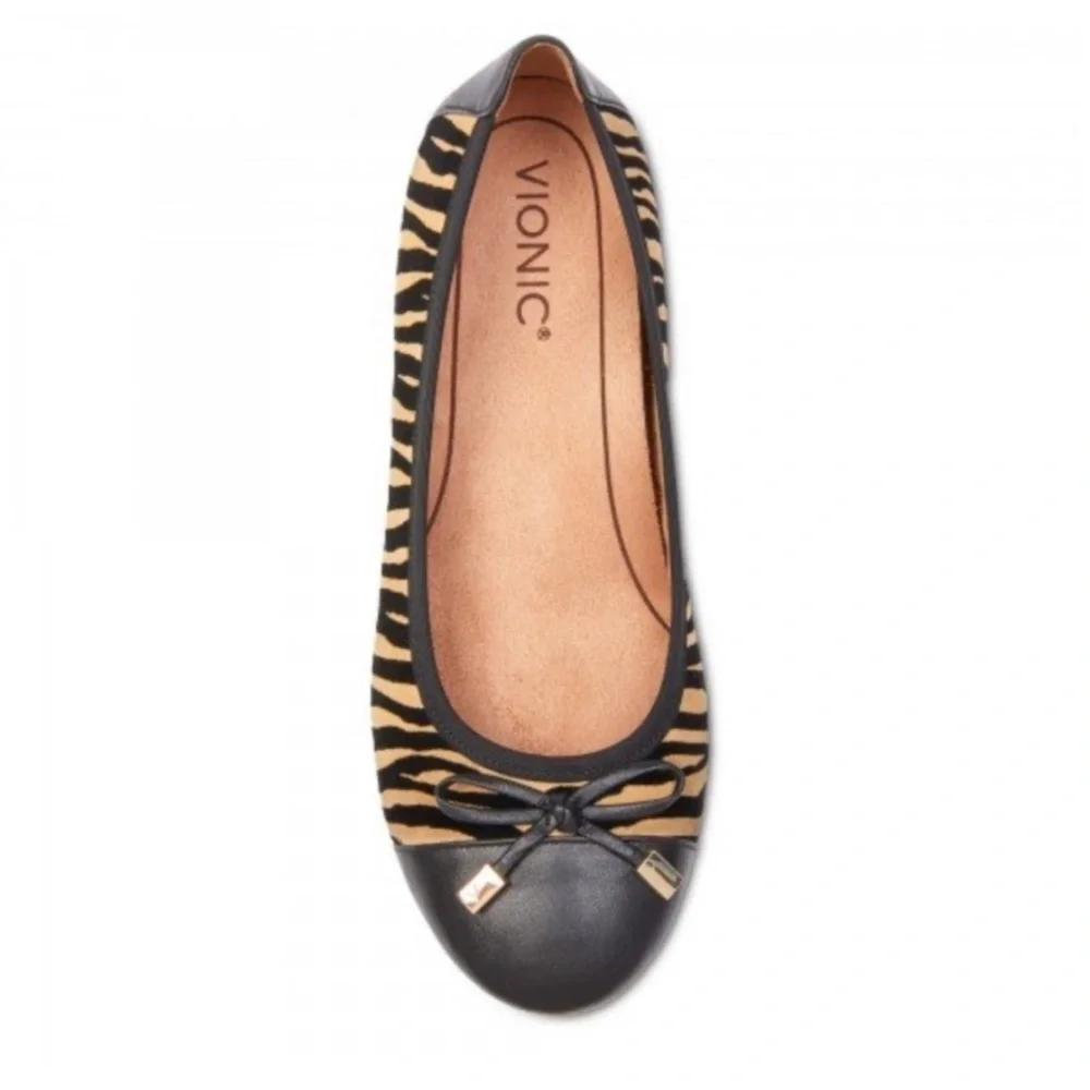 Vionic Podiatrist Designed Minna Ballet Flat Shoes. Size 8. MSRP $128.00